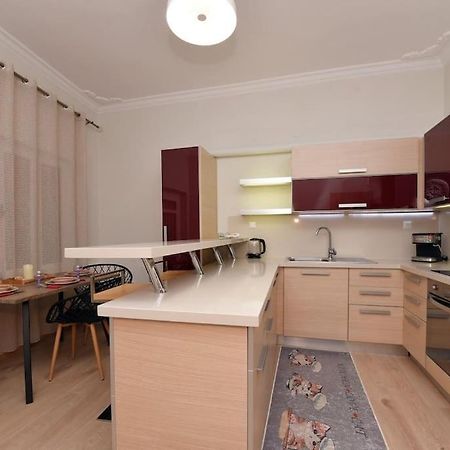 Nefeli House Syros Apartment แอร์มูโปลี ภายนอก รูปภาพ