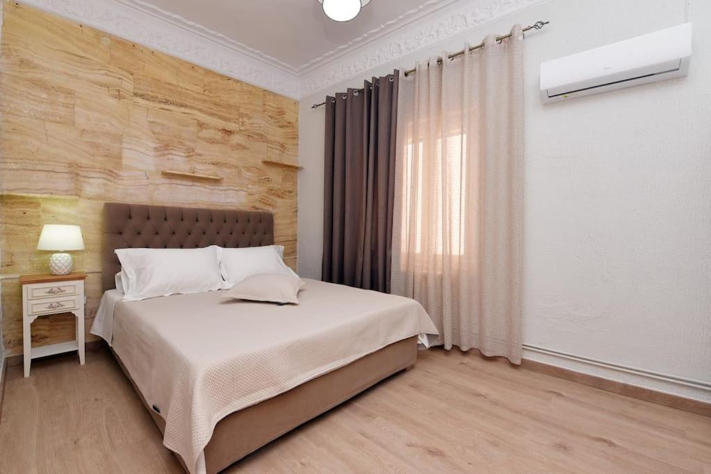 Nefeli House Syros Apartment แอร์มูโปลี ภายนอก รูปภาพ