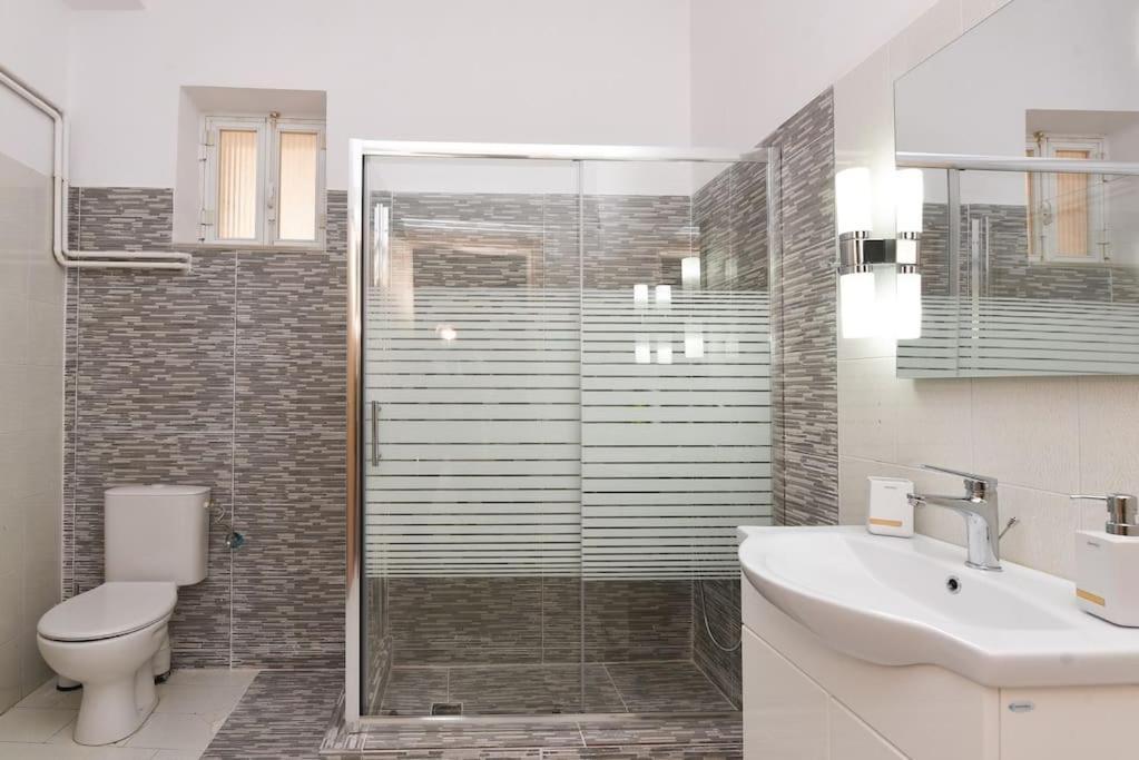 Nefeli House Syros Apartment แอร์มูโปลี ภายนอก รูปภาพ