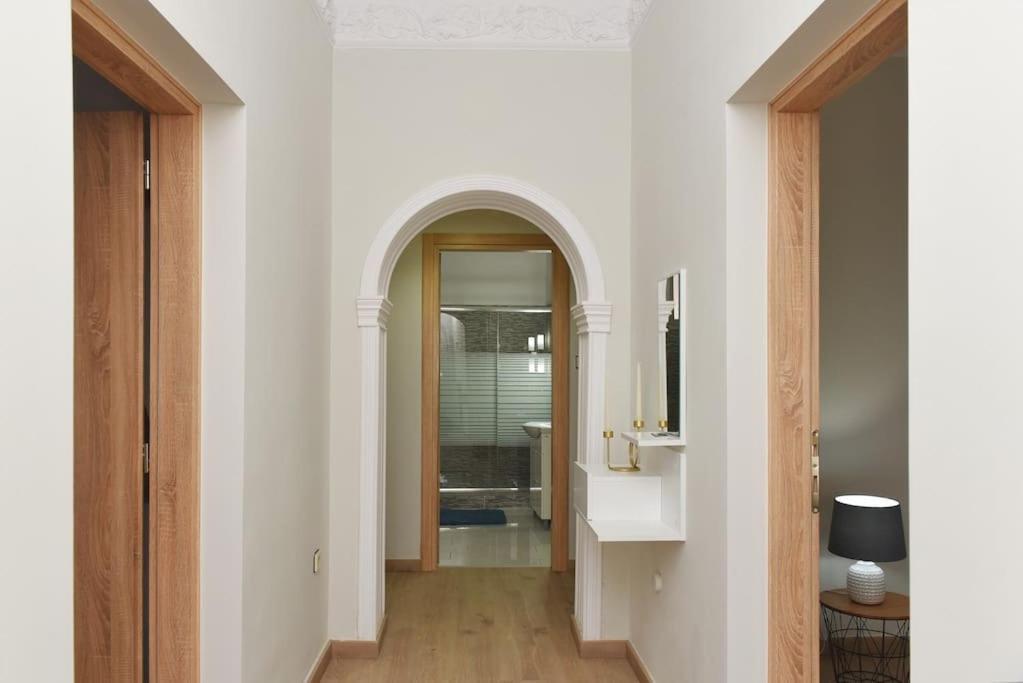 Nefeli House Syros Apartment แอร์มูโปลี ภายนอก รูปภาพ